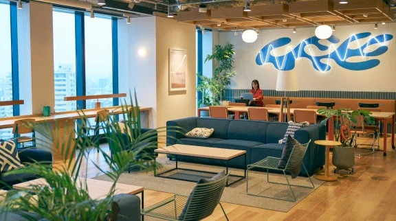 SHE Fukuokaのコワーキングスペース