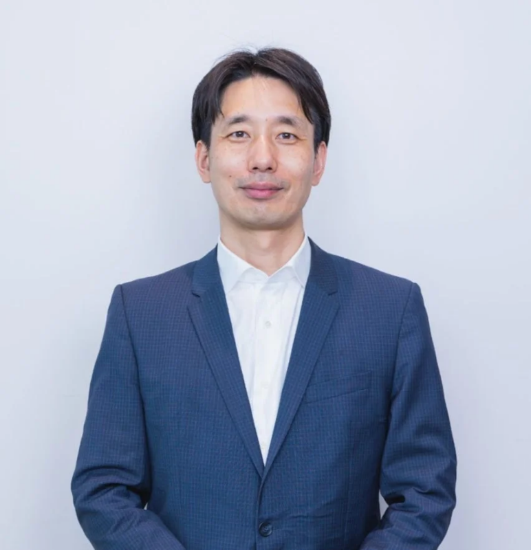 齋藤亮介氏