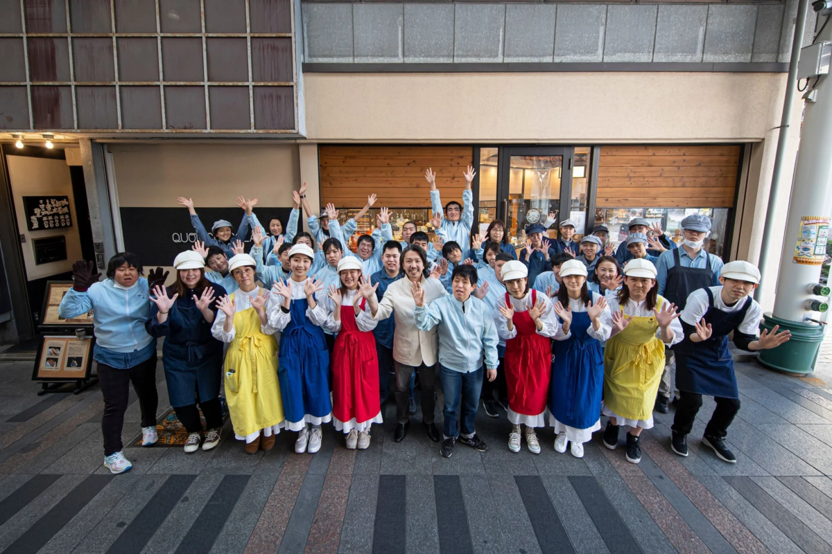 QUONチョコレートのスタッフ集合写真