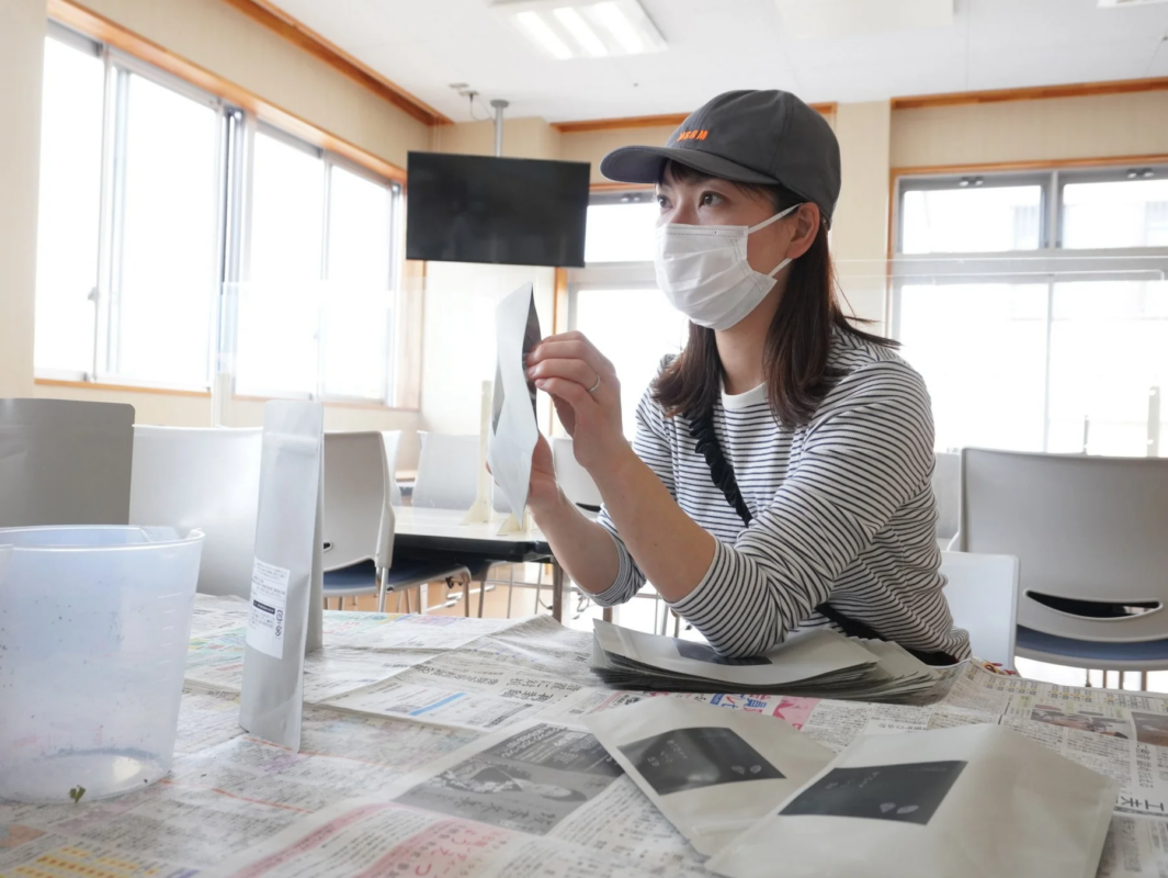Mybase代表の久田美里氏の作業風景